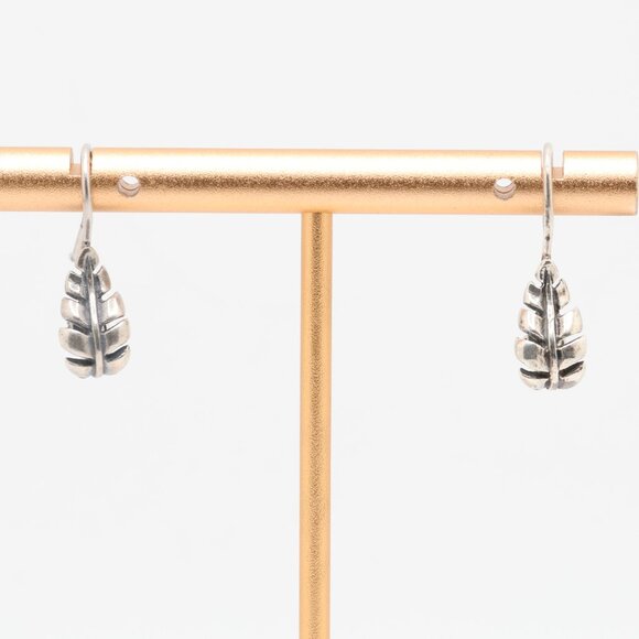 Vintage Sterling Silver Leaf Earrings - Picture 4 of 6